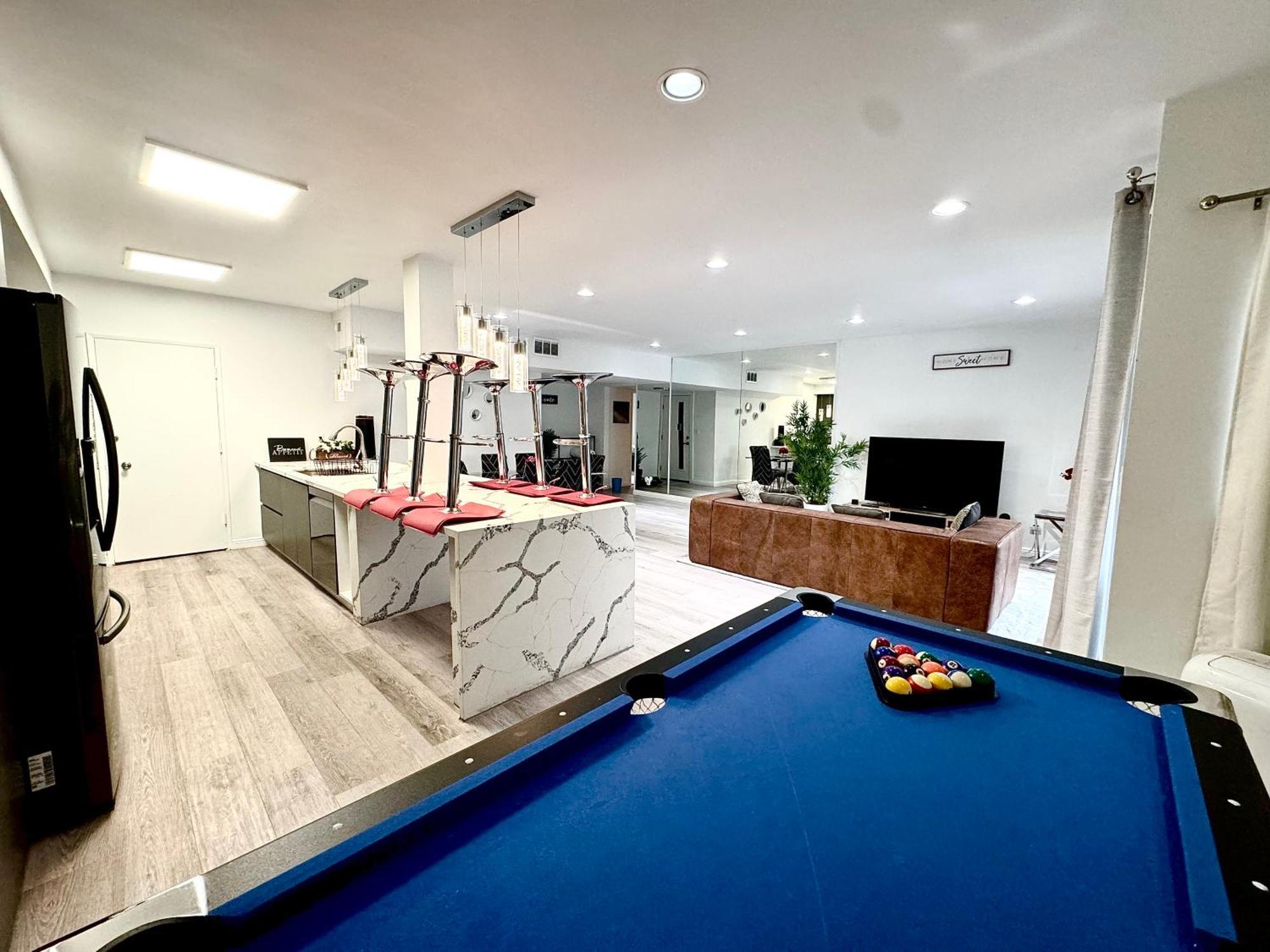 Amazing Large 2 Bedroom West Hollywood Apartment Los Ángeles Exterior foto